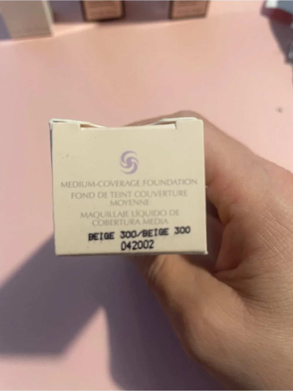 Mary Kay Medium-Coverage Foundation - shade Beige 3